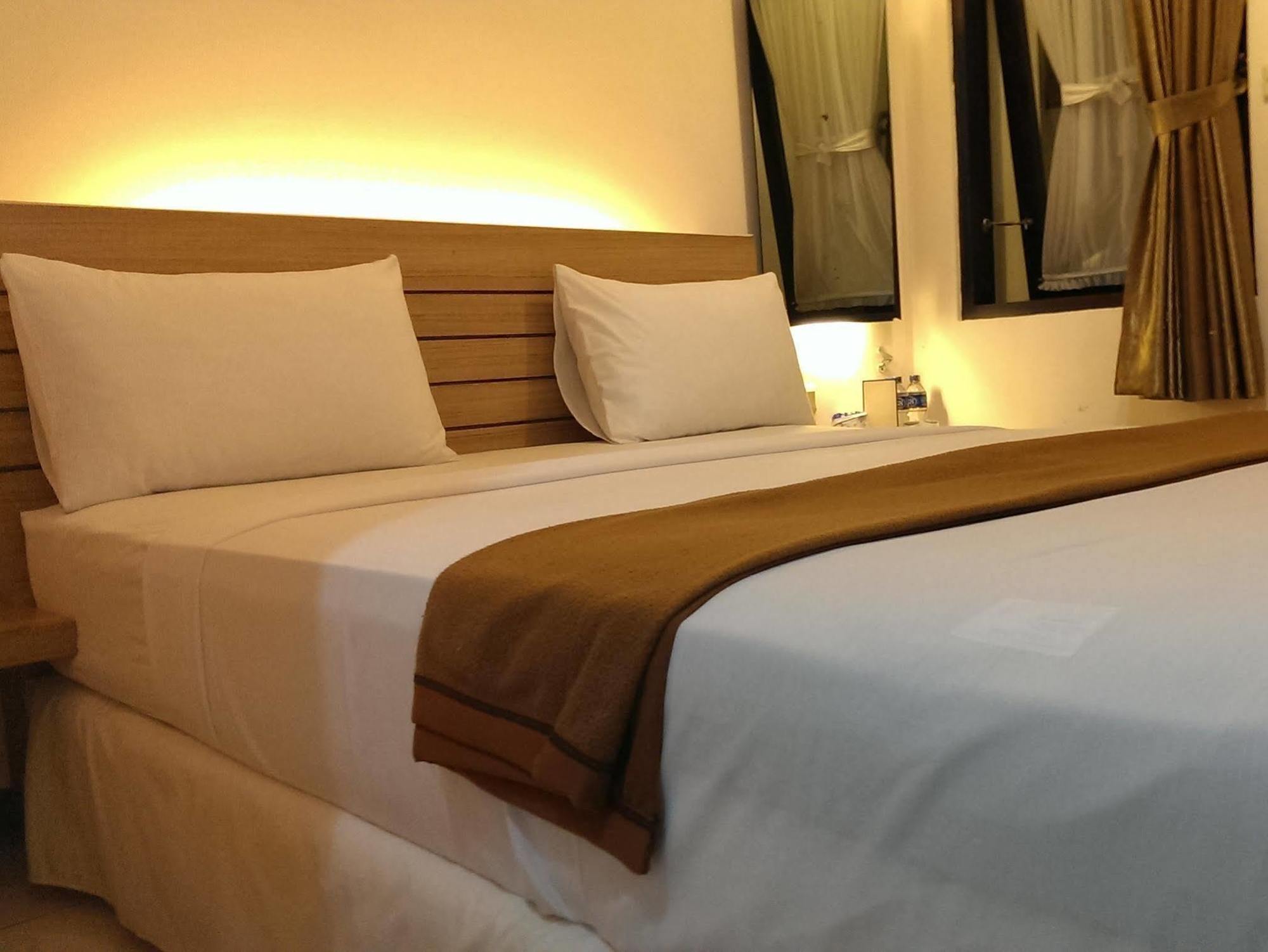 Marciella Hotel バンドゥン エクステリア 写真